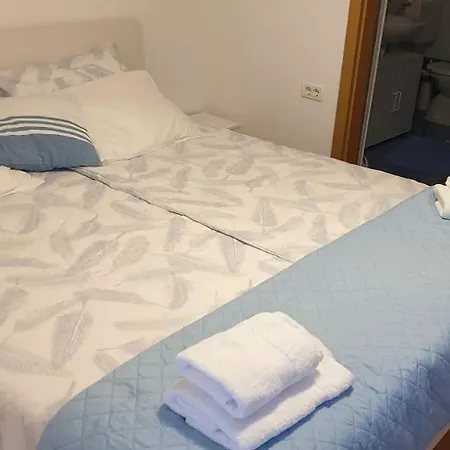 Ground-floor Laguna 01